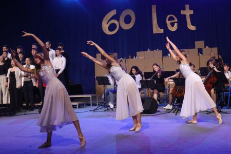 60 LET OŠ CERKNICA 61 FOTO LJUBO VUKELIČ